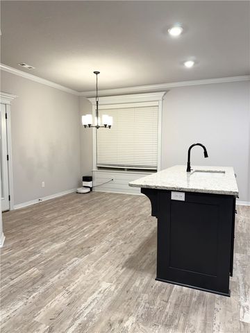 6003 SW Macasin Avenue, Bentonville, AR 72713