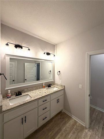 6003 SW Macasin Avenue, Bentonville, AR 72713