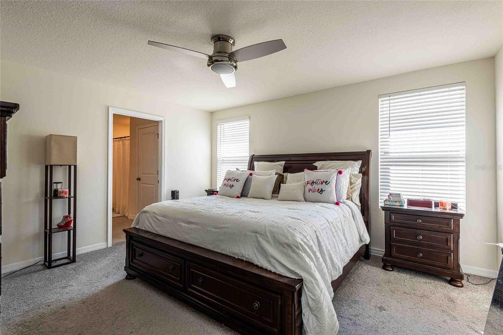 Image 16 of property listing at 12172 LILY MAGNOLIA LANE, Riverview, FL 33569