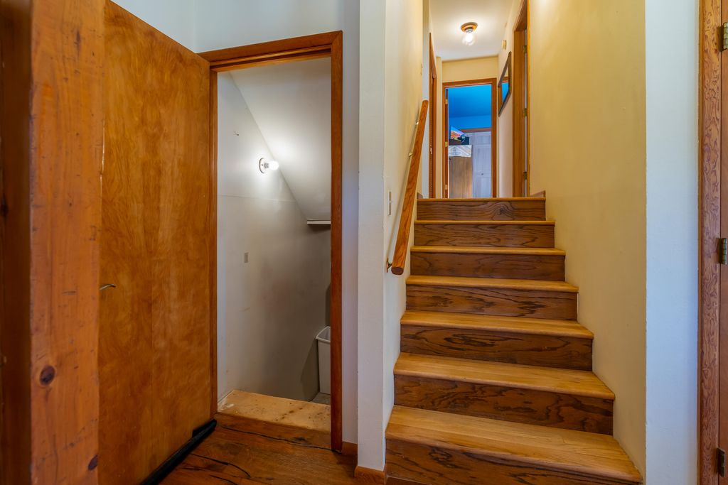 Image 15 of property listing at 187 Trilobite Trail, Jemez Springs, NM 87025