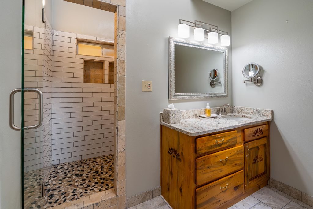 Image 16 of property listing at 187 Trilobite Trail, Jemez Springs, NM 87025