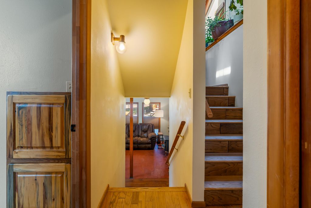 Image 20 of property listing at 187 Trilobite Trail, Jemez Springs, NM 87025