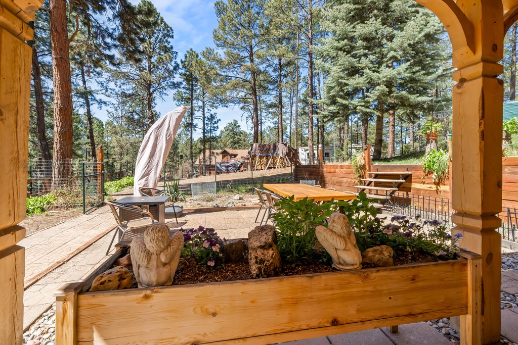 Image 48 of property listing at 187 Trilobite Trail, Jemez Springs, NM 87025