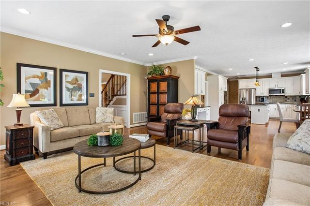 407 Blevins RN, Yorktown, VA 23693