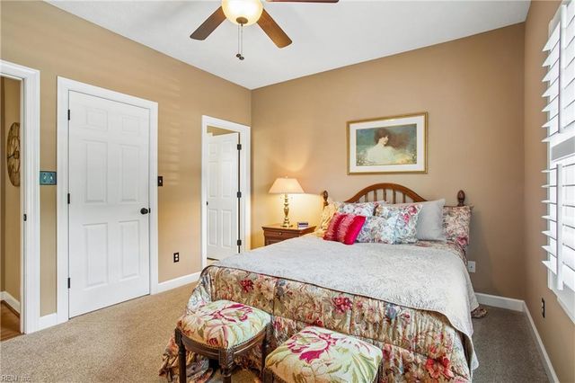 407 Blevins RN, Yorktown, VA 23693
