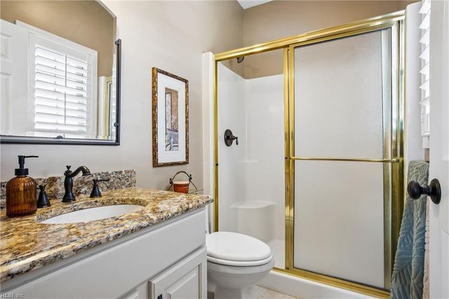407 Blevins RN, Yorktown, VA 23693