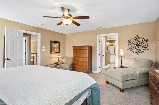 407 Blevins RN, Yorktown, VA 23693