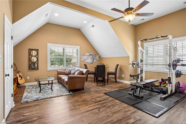 407 Blevins RN, Yorktown, VA 23693