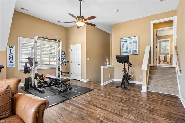 407 Blevins RN, Yorktown, VA 23693