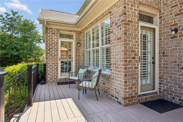 407 Blevins RN, Yorktown, VA 23693