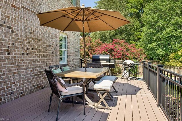 407 Blevins RN, Yorktown, VA 23693