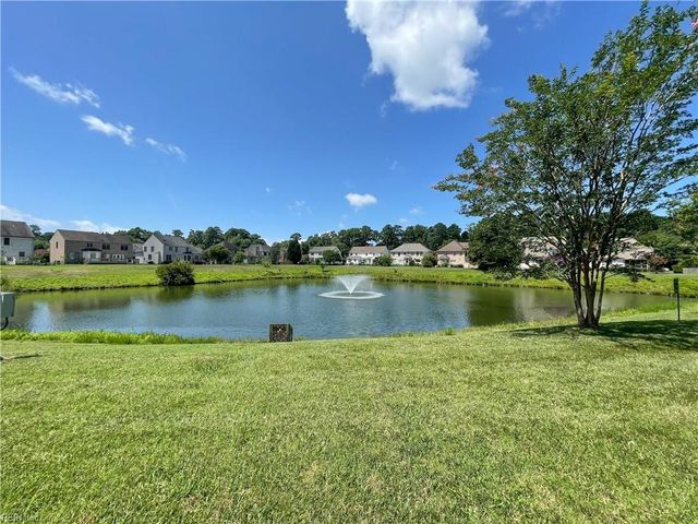 407 Blevins RN, Yorktown, VA 23693