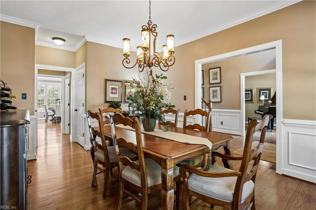 407 Blevins RN, Yorktown, VA 23693