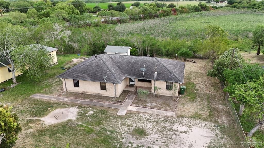 17022 Jimenez Road, San Benito, TX 77449