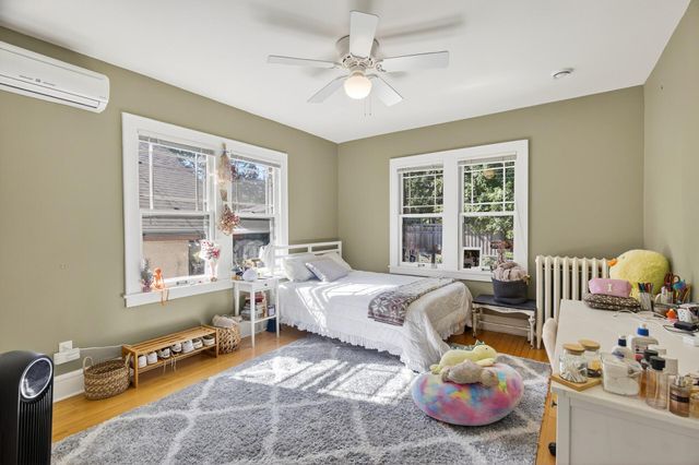 1920 Fremont Avenue S, Minneapolis, MN 55403