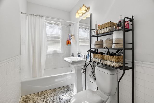 1920 Fremont Avenue S, Minneapolis, MN 55403