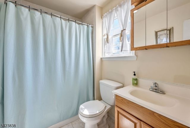 28 William St, Rochelle Park Twp., NJ 07662