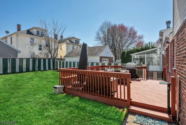 28 William St, Rochelle Park Twp., NJ 07662