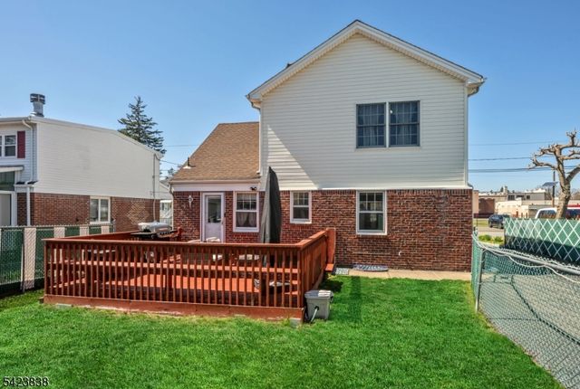 28 William St, Rochelle Park Twp., NJ 07662