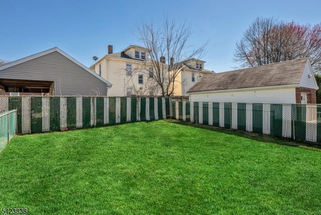 28 William St, Rochelle Park Twp., NJ 07662