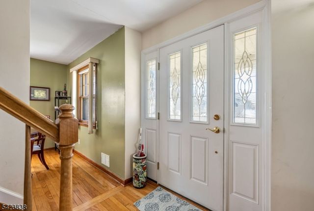 28 William St, Rochelle Park Twp., NJ 07662