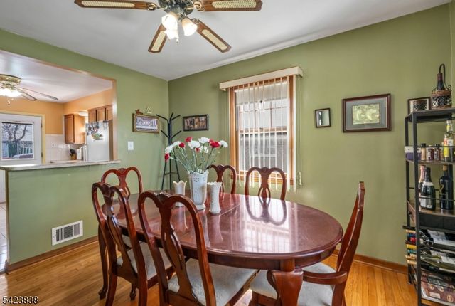 28 William St, Rochelle Park Twp., NJ 07662
