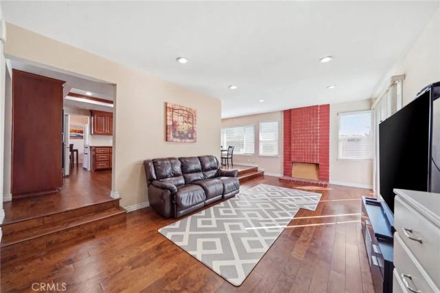 1718 Kingham Avenue, Fullerton, CA 92833