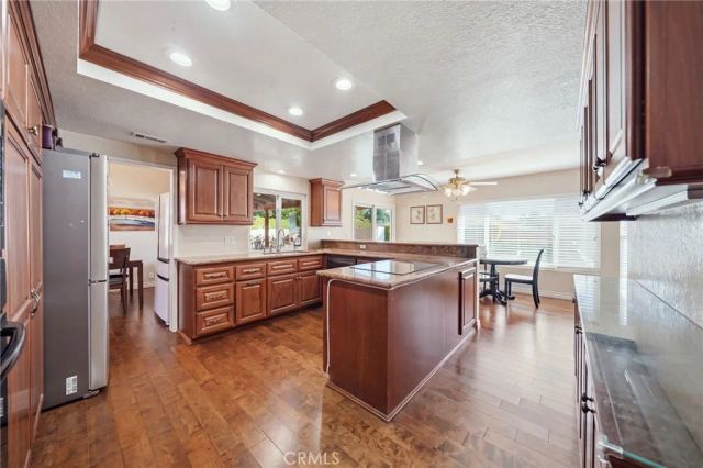1718 Kingham Avenue, Fullerton, CA 92833