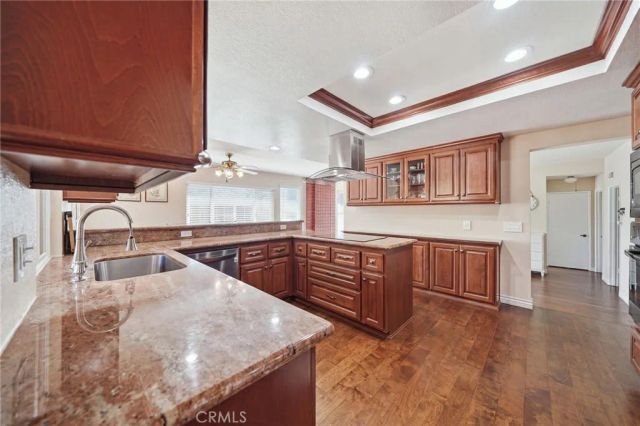1718 Kingham Avenue, Fullerton, CA 92833