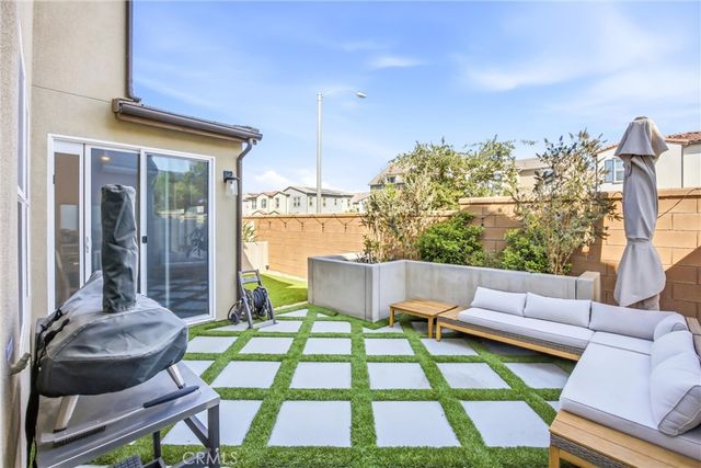 4092 Spring Haven Ln, Corona, CA 92883
