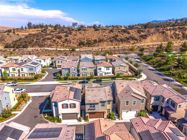 4092 Spring Haven Ln, Corona, CA 92883
