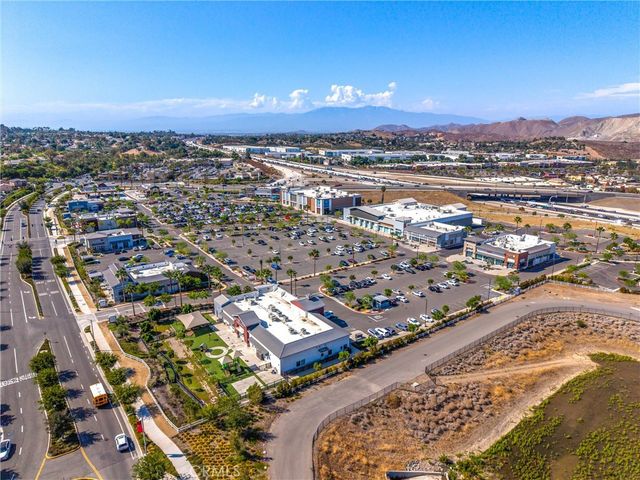4092 Spring Haven Ln, Corona, CA 92883