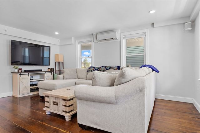 109 Main Street 2, Woburn, MA 01801