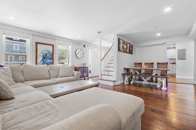 109 Main Street 2, Woburn, MA 01801