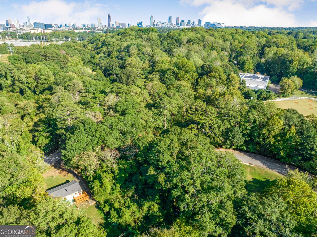 790 Hortense Way NW, Atlanta, GA 30318 — photo 2