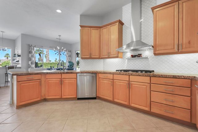 47695 Via Florence, La Quinta, CA 92253