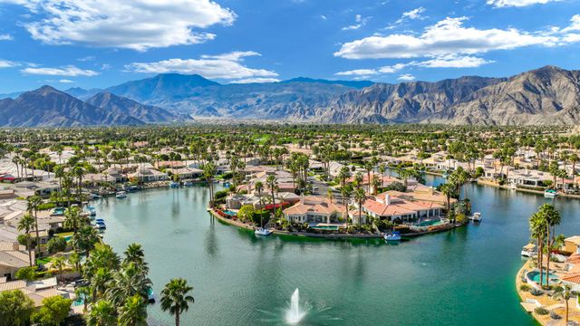 47695 Via Florence, La Quinta, CA 92253