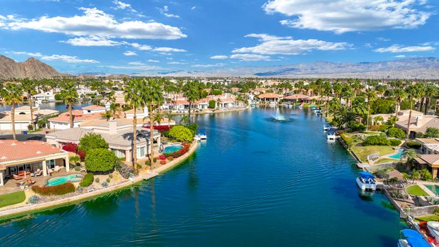 47695 Via Florence, La Quinta, CA 92253