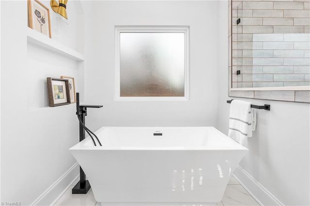 7200 Woodfield Heights Drive, Stokesdale, NC 27357