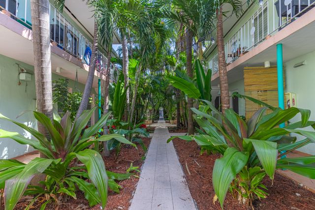 1117 MERIDIAN Avenue 7-1117, Miami Beach, FL 33139
