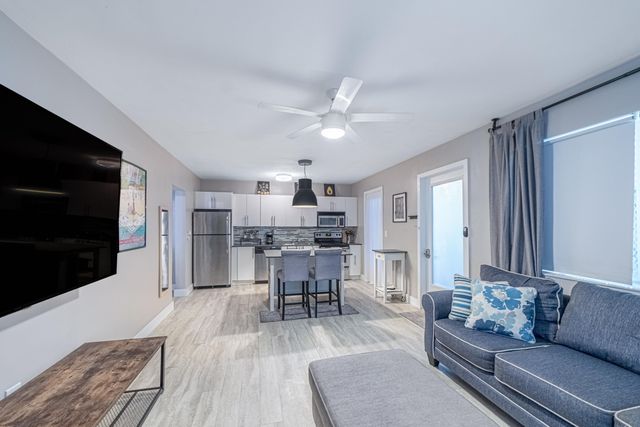 1117 MERIDIAN Avenue 7-1117, Miami Beach, FL 33139