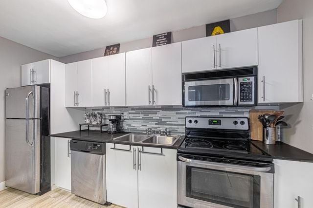 1117 MERIDIAN Avenue 7-1117, Miami Beach, FL 33139