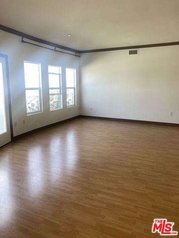 1862 S Bentley Avenue 303, Los Angeles, CA 90025