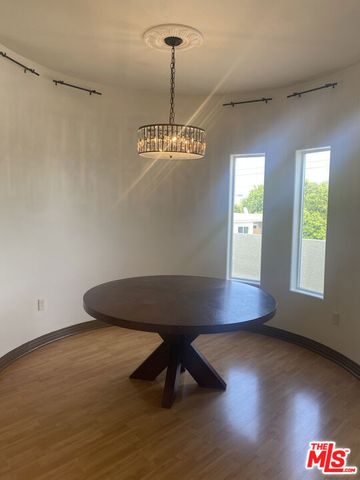 1862 S Bentley Avenue 303, Los Angeles, CA 90025