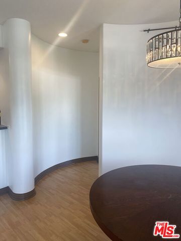 1862 S Bentley Avenue 303, Los Angeles, CA 90025