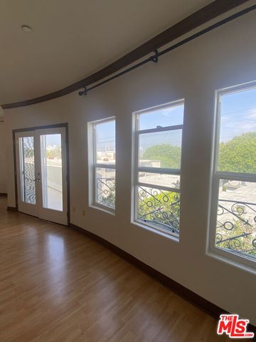 1862 S Bentley Avenue 303, Los Angeles, CA 90025