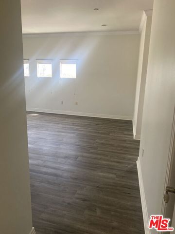 1862 S Bentley Avenue 303, Los Angeles, CA 90025