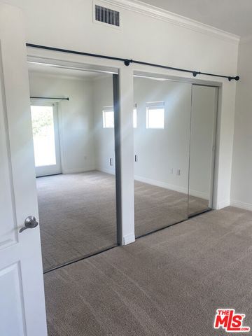 1862 S Bentley Avenue 303, Los Angeles, CA 90025