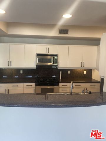 1862 S Bentley Avenue 303, Los Angeles, CA 90025