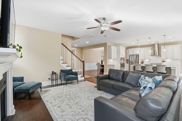 331 Weston Hall Drive, Summerville, SC 29483